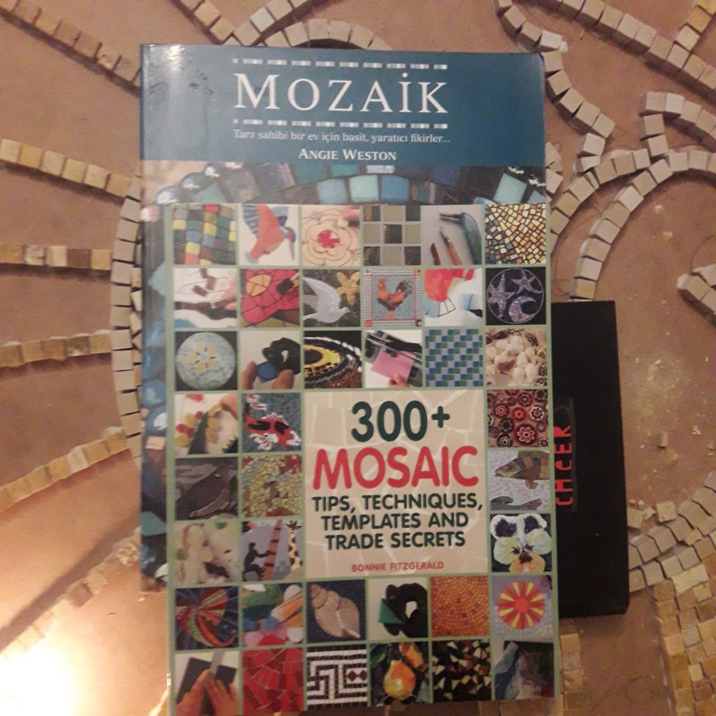 Mozaik sanatı hakkında&nbsp;kitaplar